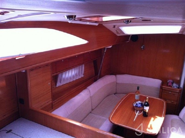 Bavaria 44 Vision - Yacht Charter Sailica