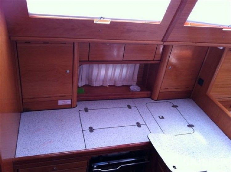 Bavaria 44 Vision - Yacht Charter Sailica