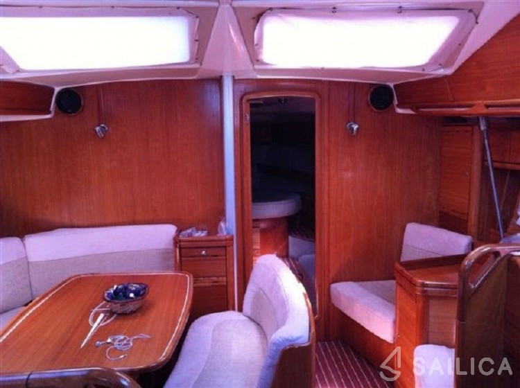 Bavaria 44 Vision - Yacht Charter Sailica