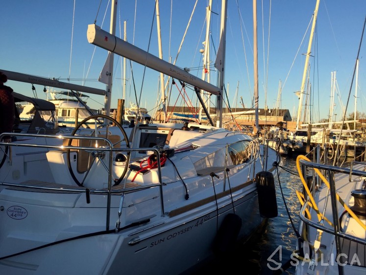 Sun Odyssey 44 - Yacht Charter Sailica