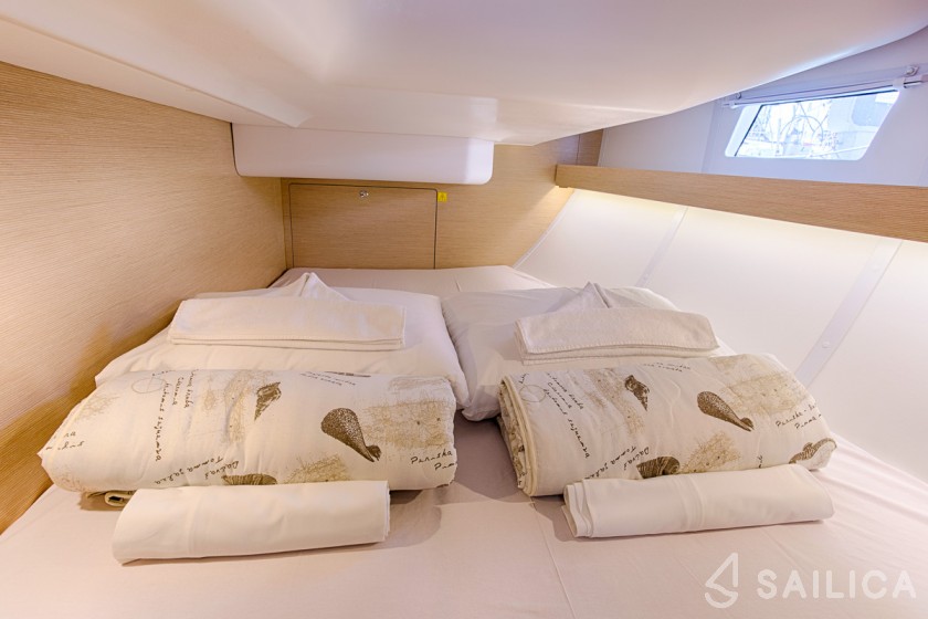 Elan 45 Impression - Yacht Charter Sailica