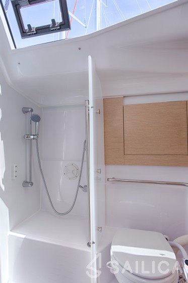 Elan 45 Impression - Yacht Charter Sailica