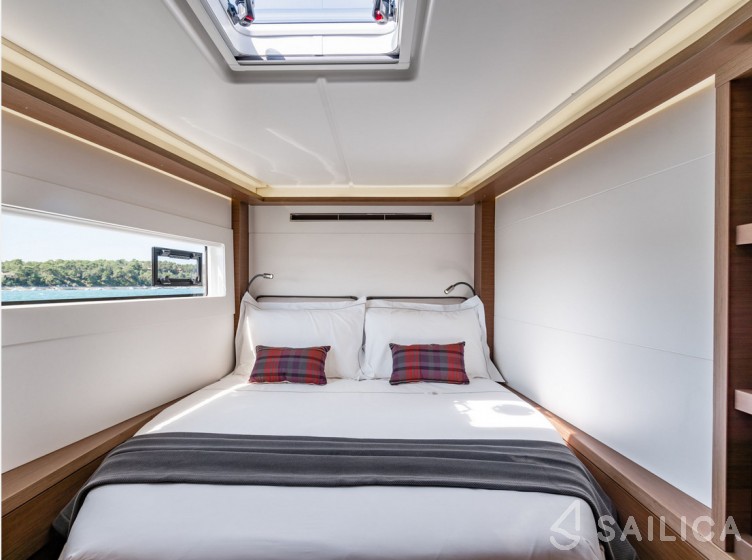 Lagoon 46  - Yacht Charter Sailica
