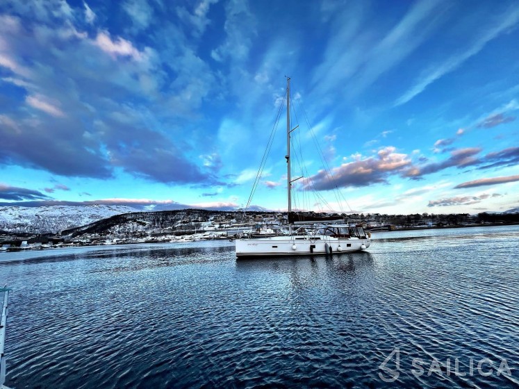 Hanse 458 - Yacht Charter Sailica