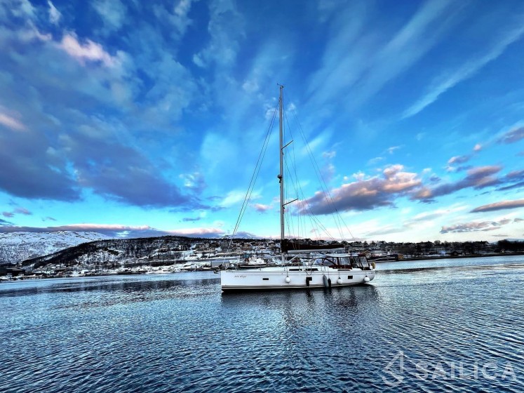 Hanse 458 - Yacht Charter Sailica