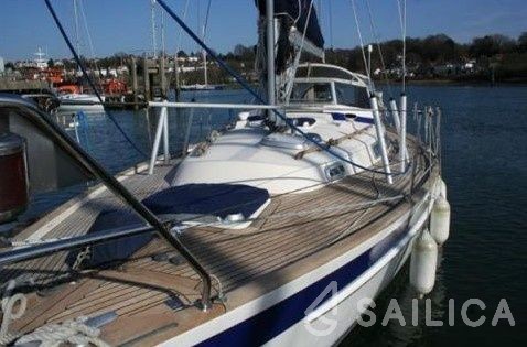 Hallberg Rassy 36 - Yacht Charter Sailica