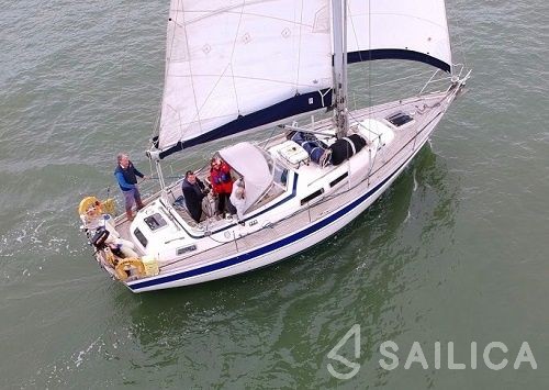 Hallberg Rassy 36 - Yacht Charter Sailica