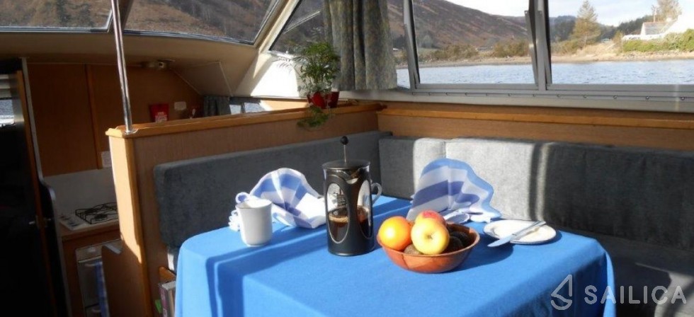 Le Boat Braemore WHS - Yacht Charter Sailica