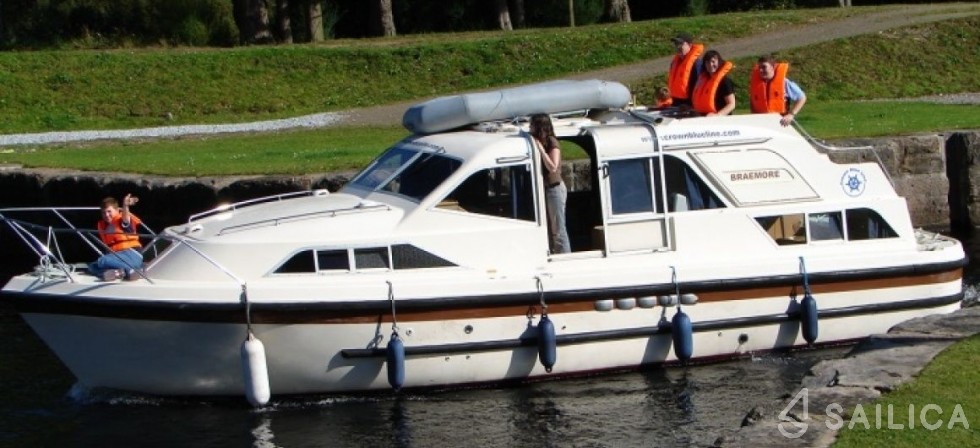 Le Boat Braemore WHS - Yacht Charter Sailica