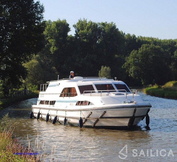 Le Boat Classique - Yacht Charter Sailica