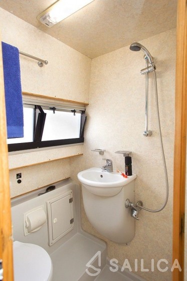 Le Boat Classique - Yacht Charter Sailica