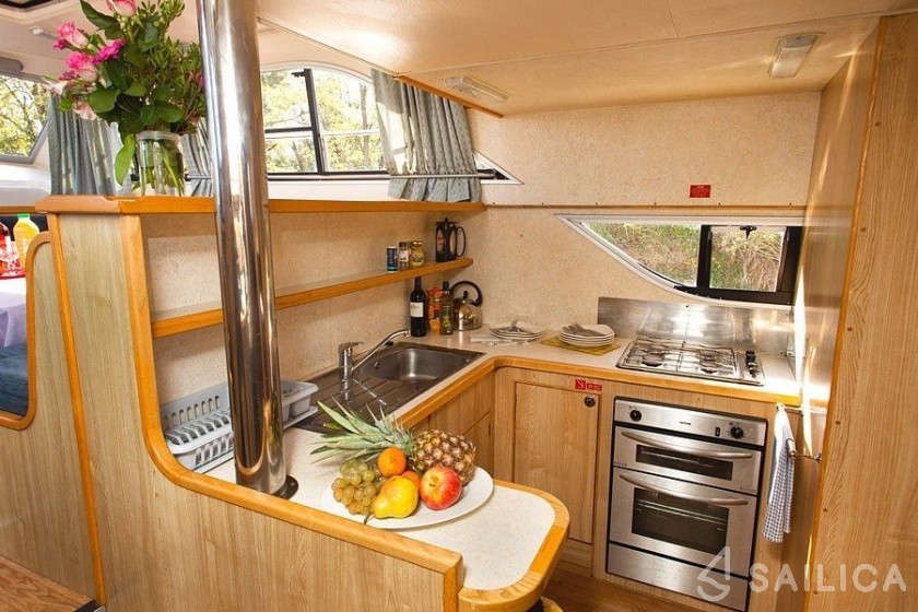 Le Boat Classique - Yacht Charter Sailica