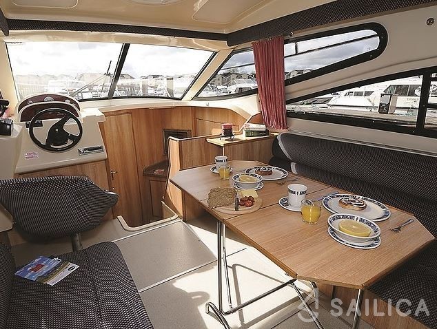 Le Boat Consul - Yacht Charter Sailica