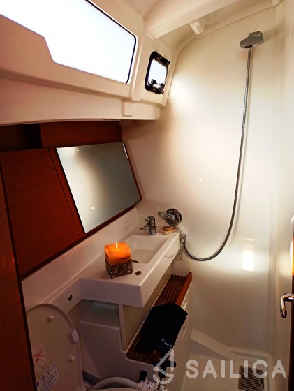 Sun Odyssey 490 - Yacht Charter Sailica