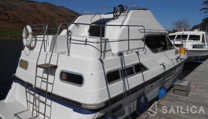 Le Boat Curlew WHS - Yacht Charter Sailica