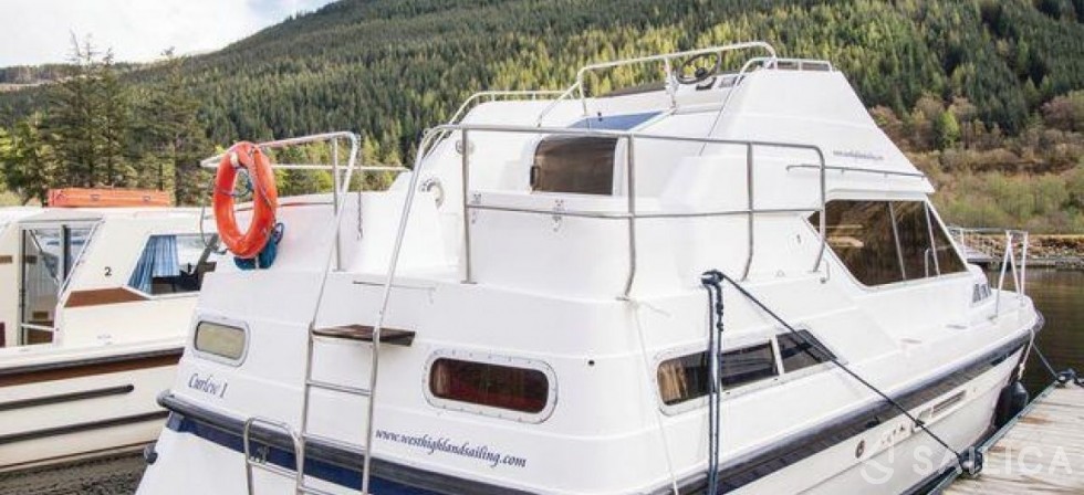 Le Boat Curlew WHS - Yacht Charter Sailica