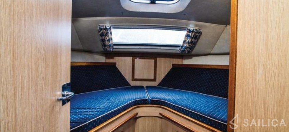 Le Boat Curlew WHS - Yacht Charter Sailica