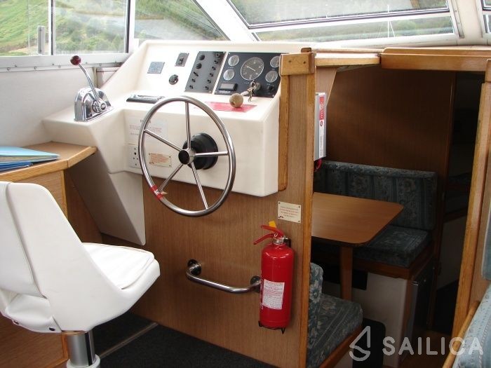 Le Boat Cygnet WHS - Yacht Charter Sailica