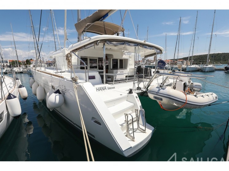Lagoon 450 - Yacht Charter Sailica