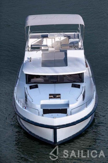 Le Boat Horizon 3 - Yacht Charter Sailica