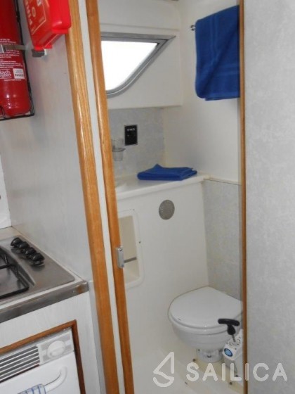 Le Boat Kingfisher WHS - Yacht Charter Sailica