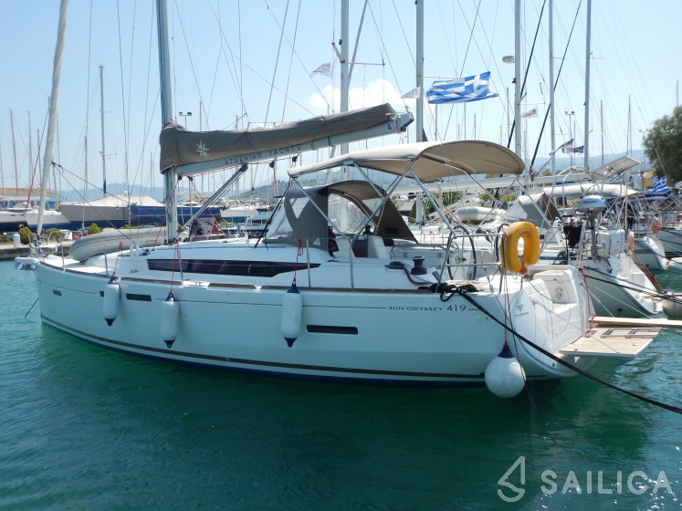 Sun Odyssey 419 - Yacht Charter Sailica