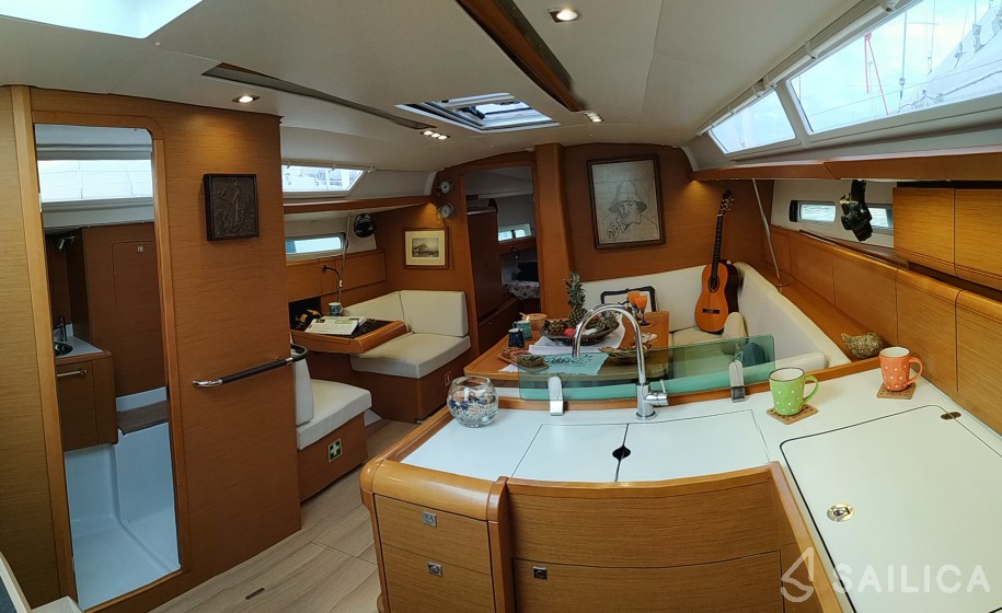 Sun Odyssey 419 - Yacht Charter Sailica
