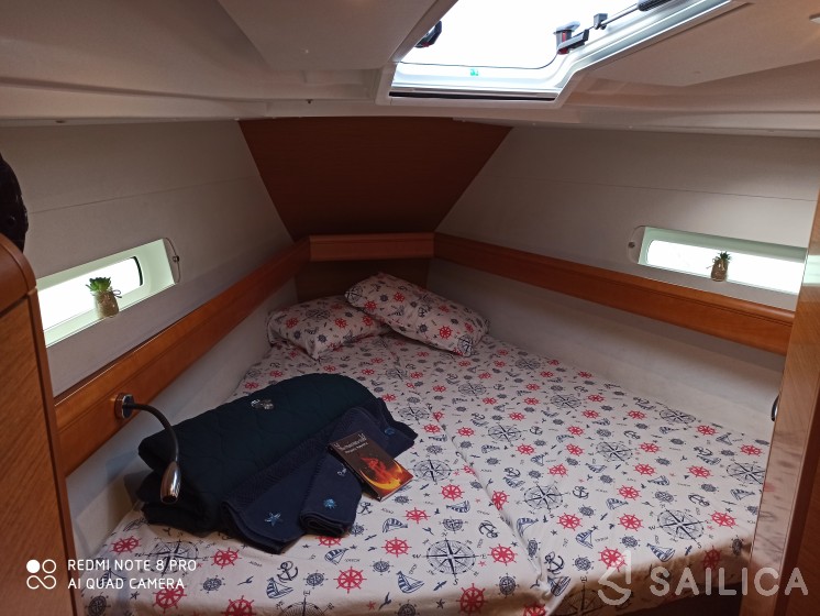 Sun Odyssey 419 - Yacht Charter Sailica