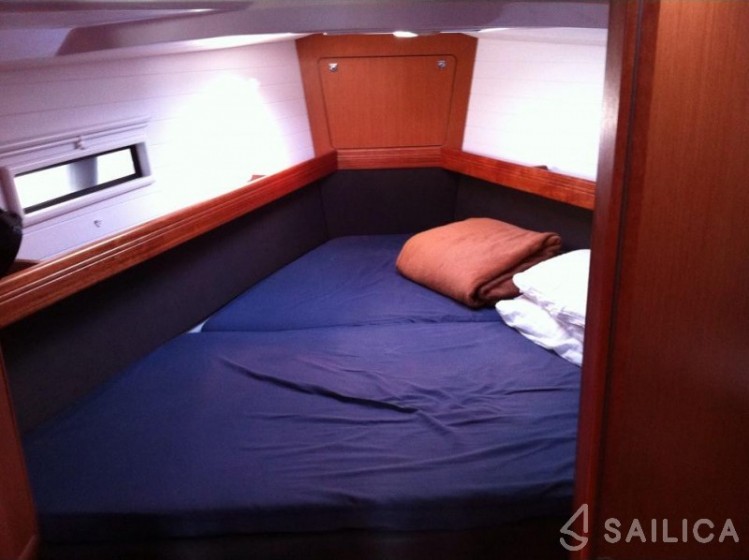 Bavaria Cruiser 41 - Yacht Charter Sailica
