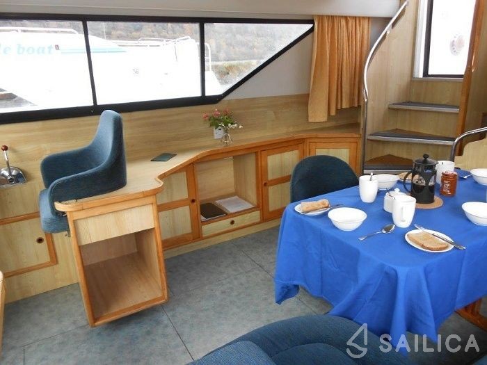 Le Boat Royal Star WHS - Yacht Charter Sailica