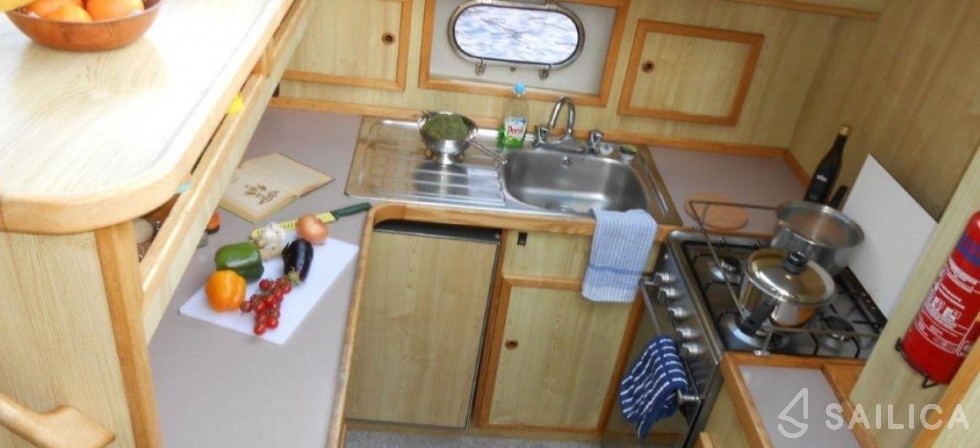 Le Boat Royal Star WHS - Yacht Charter Sailica