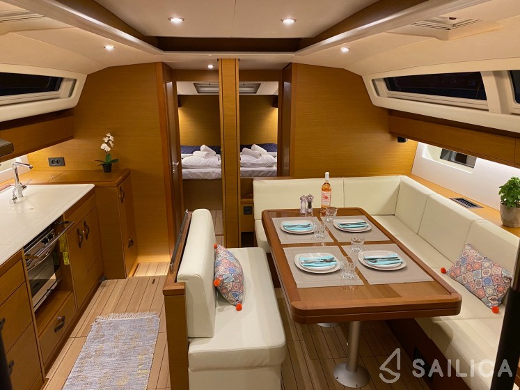 Jeanneau 54 - Yacht Charter Sailica