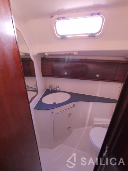 Bavaria 44 - Yacht Charter Sailica