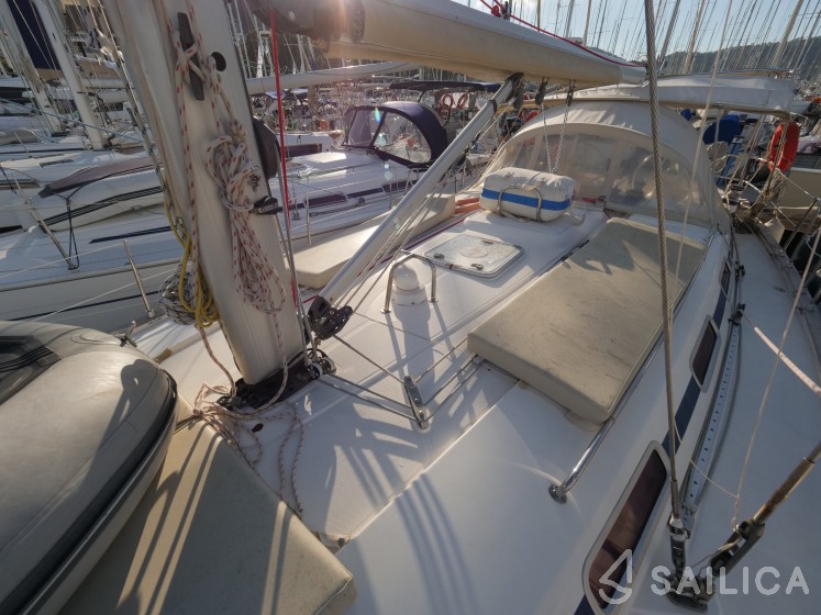Bavaria 44 - Yacht Charter Sailica