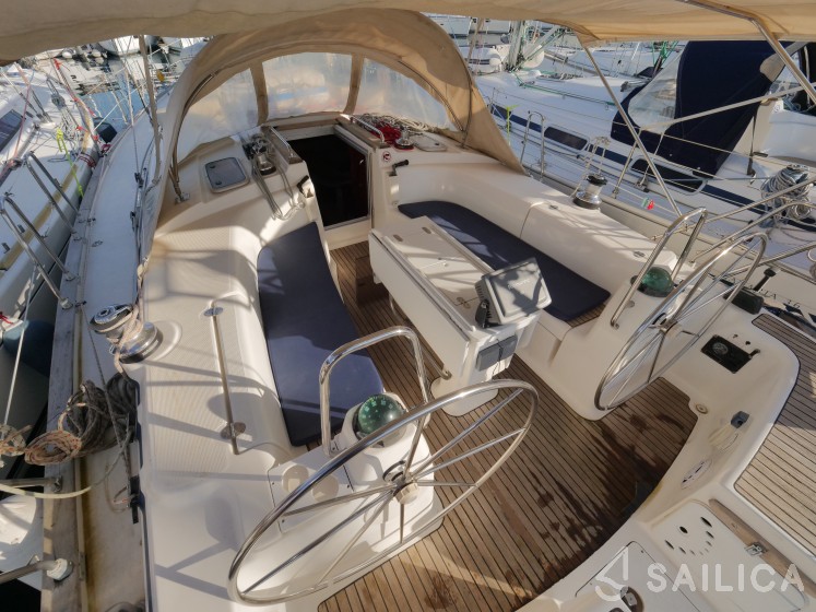 Bavaria 44 - Yacht Charter Sailica
