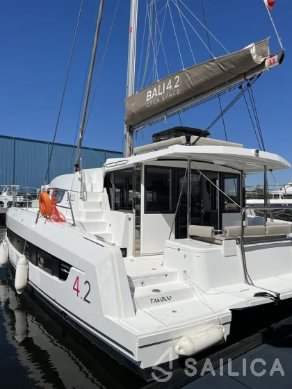 Bali 4.2 - Yacht Charter Sailica