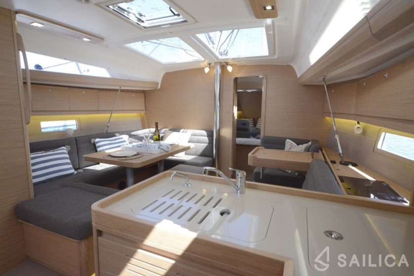 Dufour 412 GL - Yacht Charter Sailica