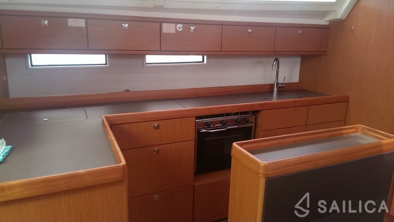 Bavaria 46 Cruiser - Yacht Charter Sailica