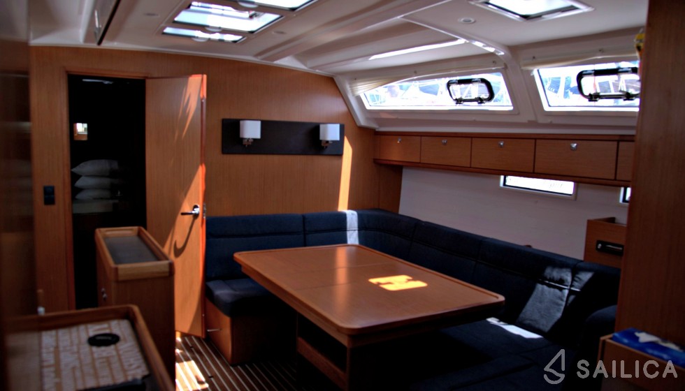 Bavaria 46 Cruiser - Yacht Charter Sailica