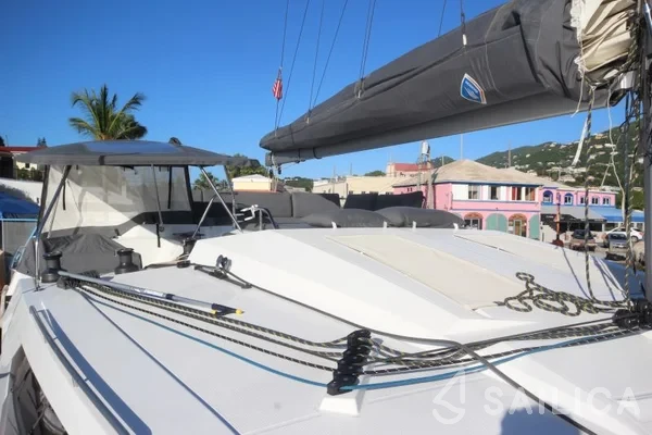 Elba 45 - Yacht Charter Sailica