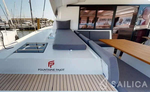 Elba 45 - Yacht Charter Sailica