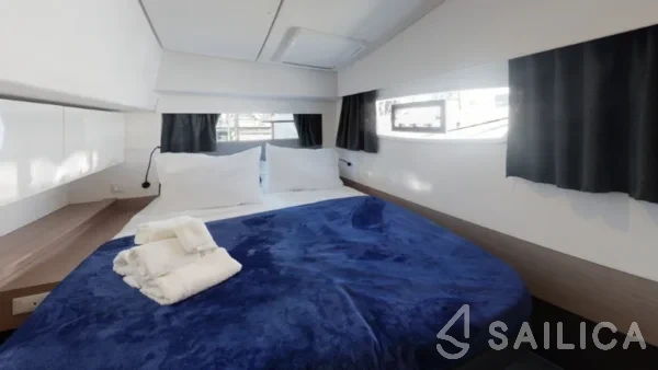 Elba 45 - Yacht Charter Sailica