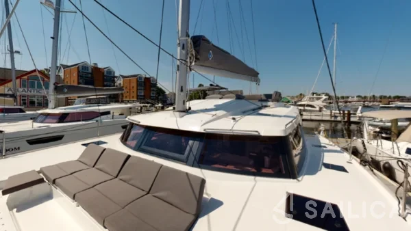 Elba 45 - Yacht Charter Sailica