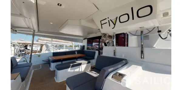 Elba 45 - Yacht Charter Sailica