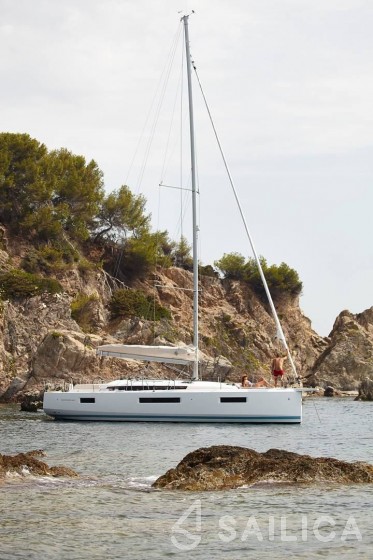 Sun Odyssey 440 - Yacht Charter Sailica