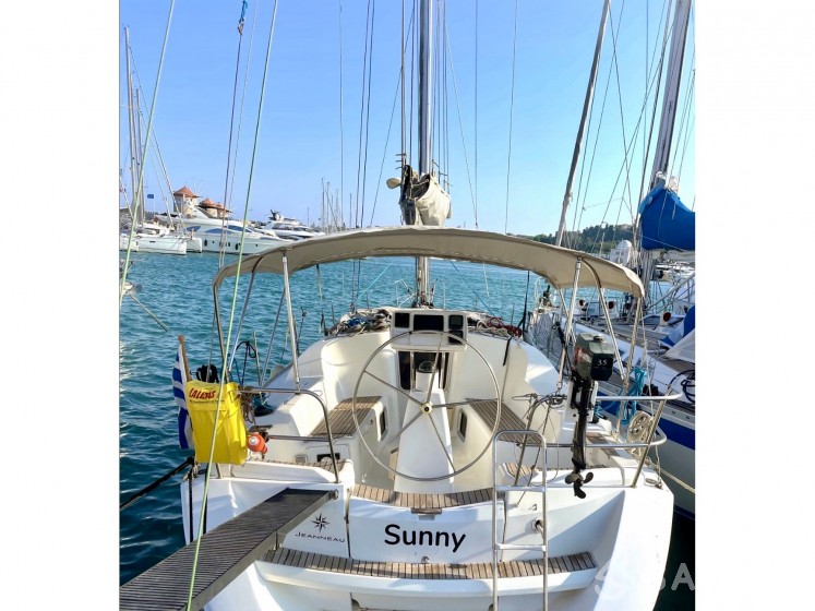 Sun Odyssey 36i - Yacht Charter Sailica
