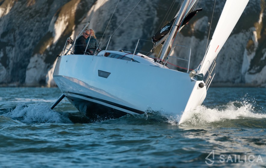 Elan E4 - Yacht Charter Sailica