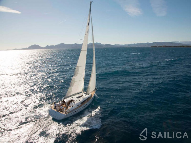 Bavaria Cruiser 46 - Yacht Charter Sailica