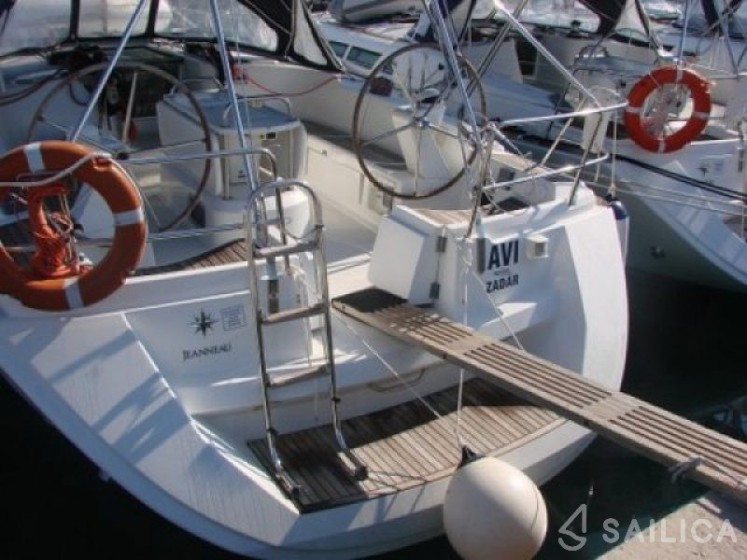 Sun Odyssey 45 - Yacht Charter Sailica