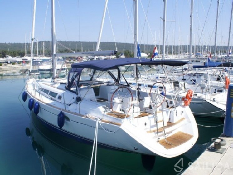 Sun Odyssey 45 - Yacht Charter Sailica